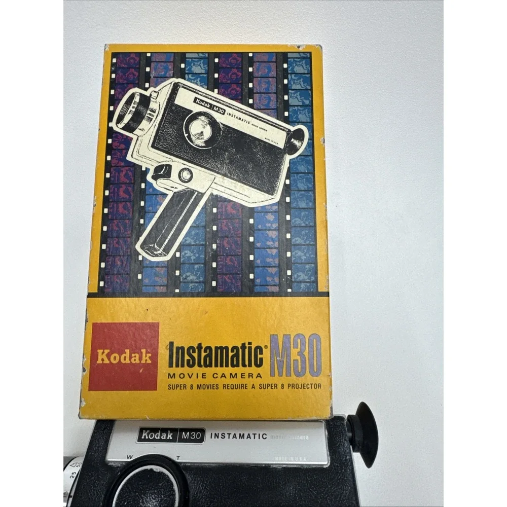 Vintage Kodak Instamatic M30 movie camera Super 8 No Film Untested